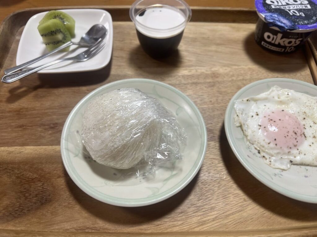 朝食